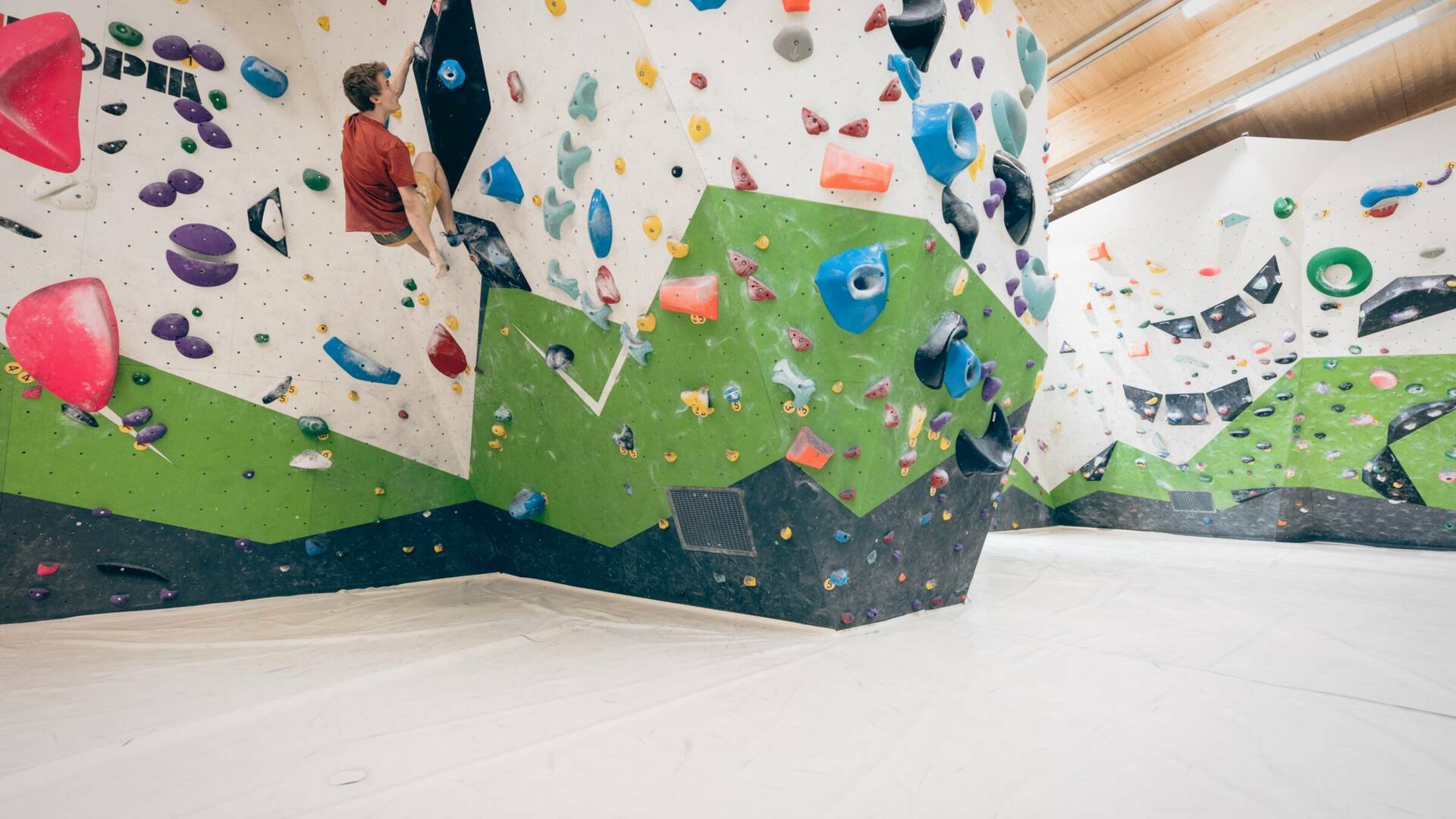 Kraftreich Aufenfeld · Bouldern · Klettern · Zillertal